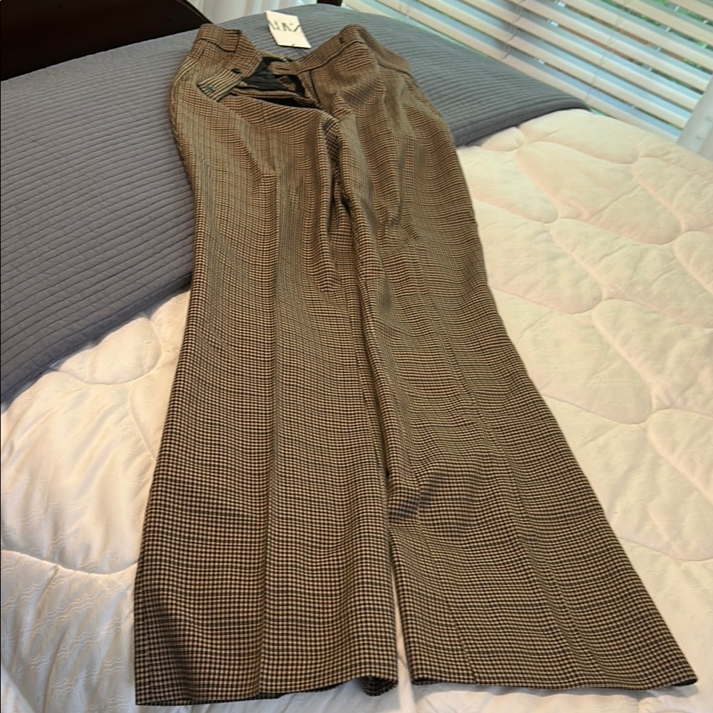 Zara Brown Wide Leg Pants with High-Waist Design